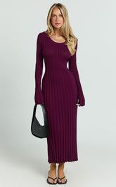 Long Sleeve Tie Back Flare Dress in Wine
