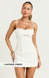 Sweetheart Tie Back Scallop Detail Dress in Off White