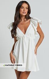 Ruffle Sleeve Tie Back Plunge Dress in Off White