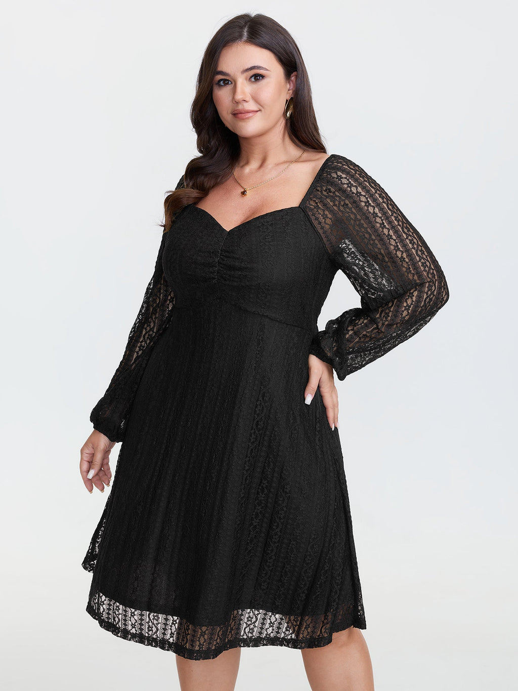 Sweetheart Neckline Sheer Lace Midi Dress
