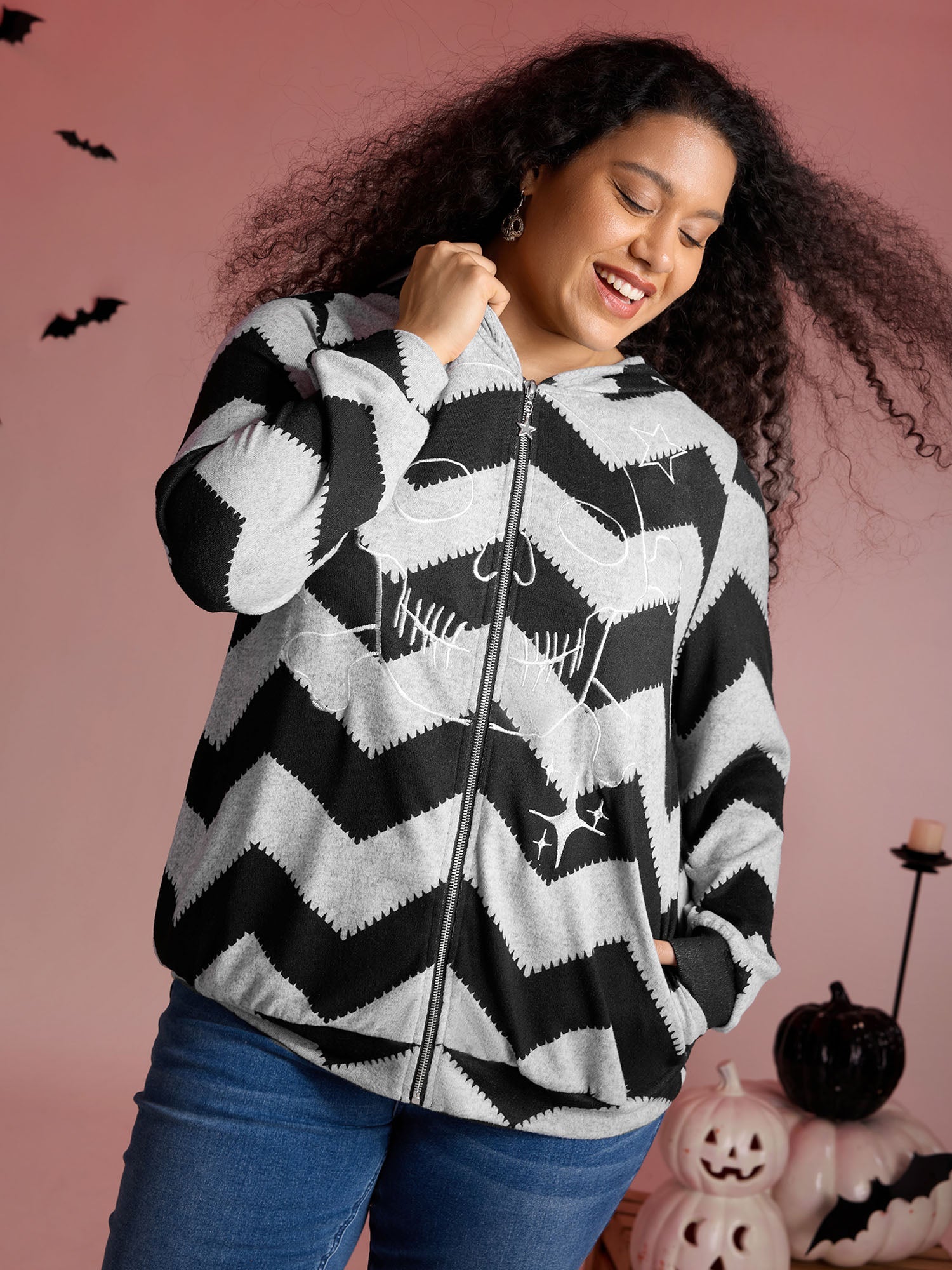 Wavy Stripe Skull Embroidery Zipper Hoodie