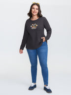 Floral Paws Embroidered Curvy Hem T-Shirt