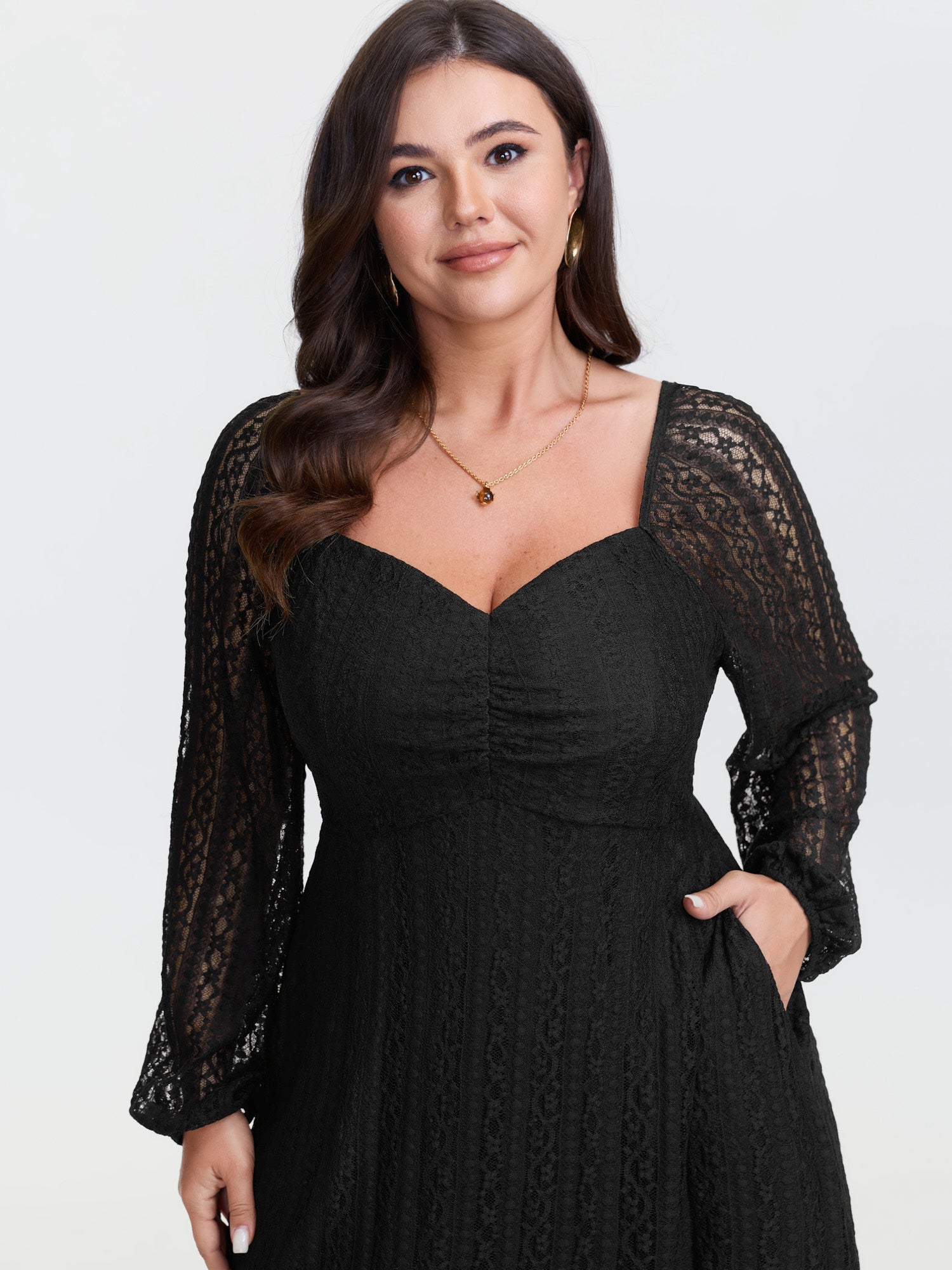 Sweetheart Neckline Sheer Lace Midi Dress