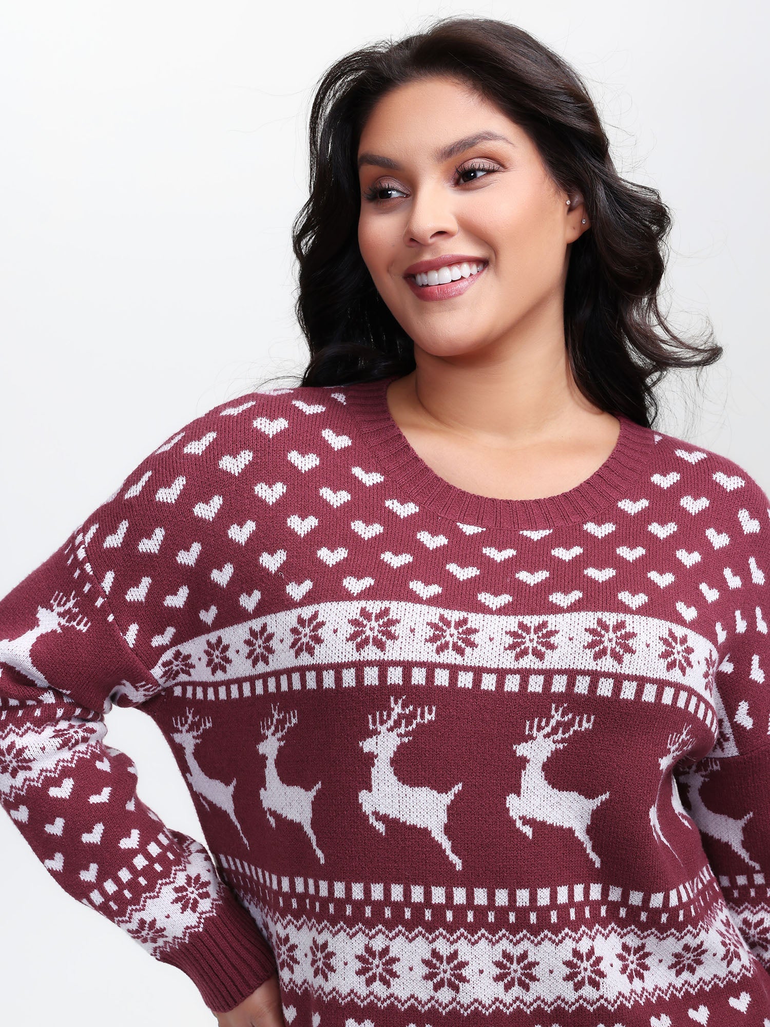 Supersoft Reindeer Holiday Print Round Neck Pullover