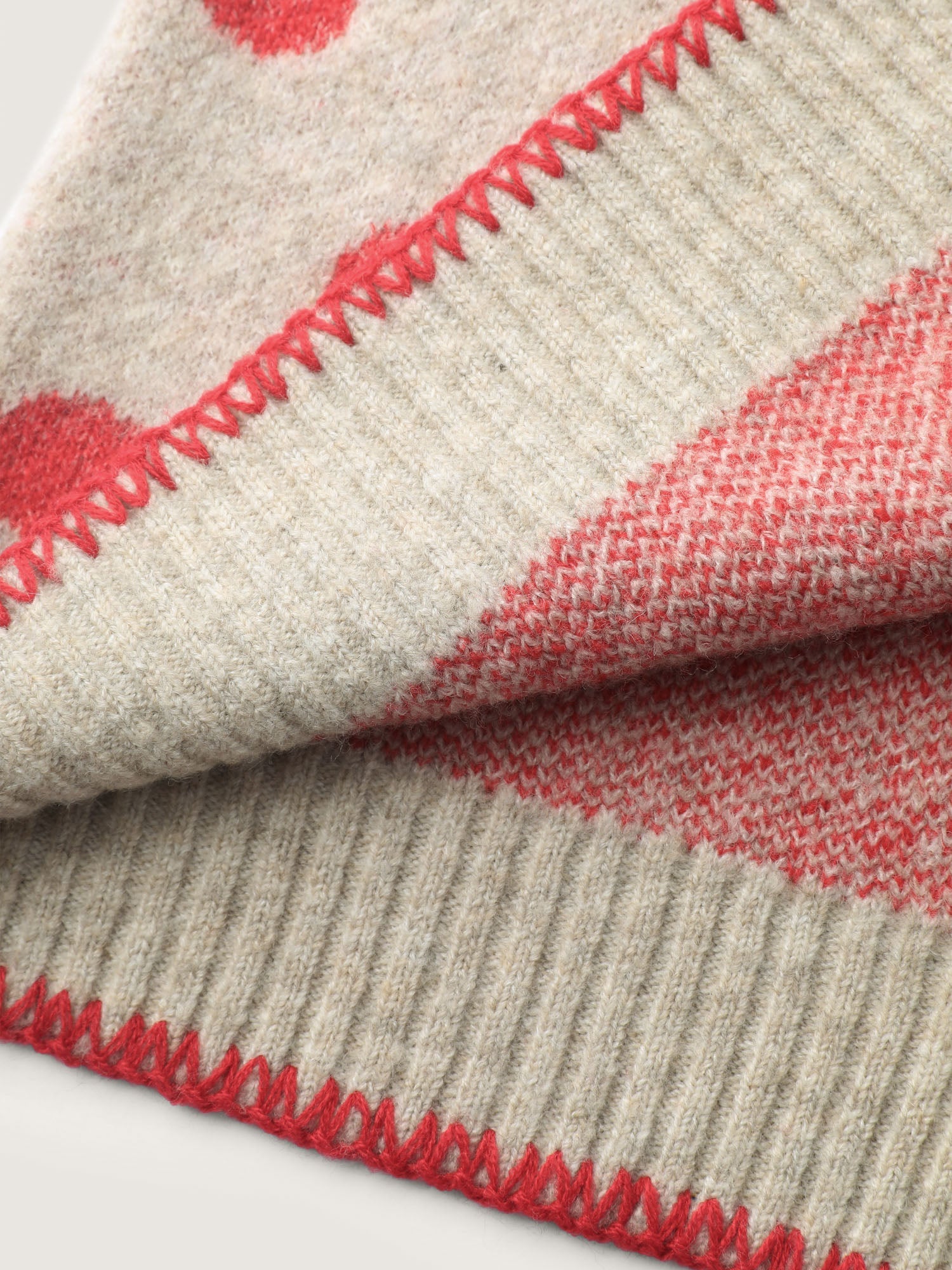 Polka Dots Jacquard Buttons Knit Cardigan