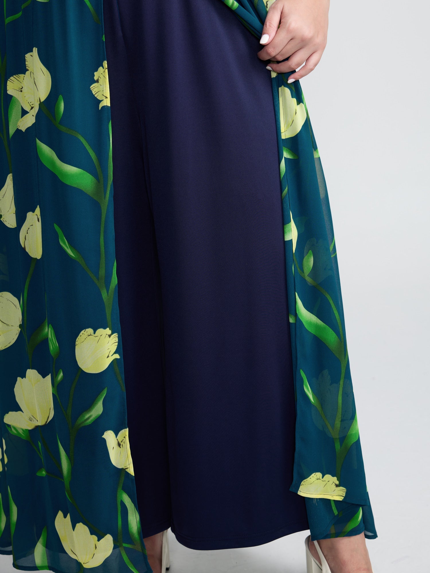 Hidden Zipper Floral Layered Pockets Jumpsuit