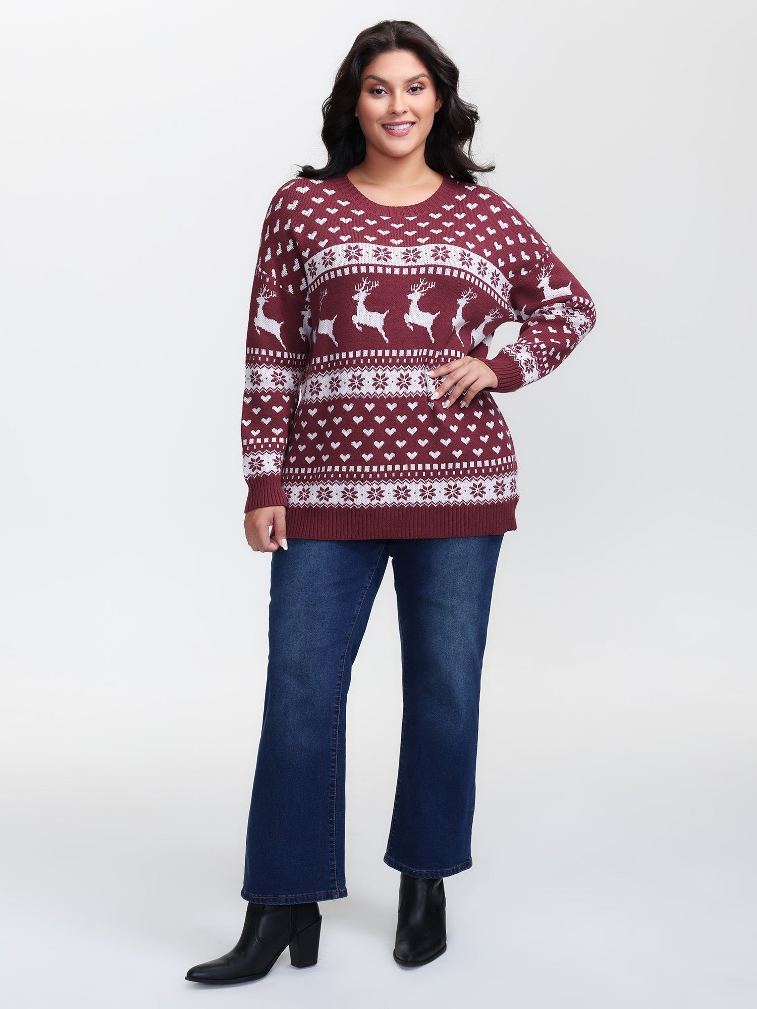 Supersoft Reindeer Holiday Print Round Neck Pullover