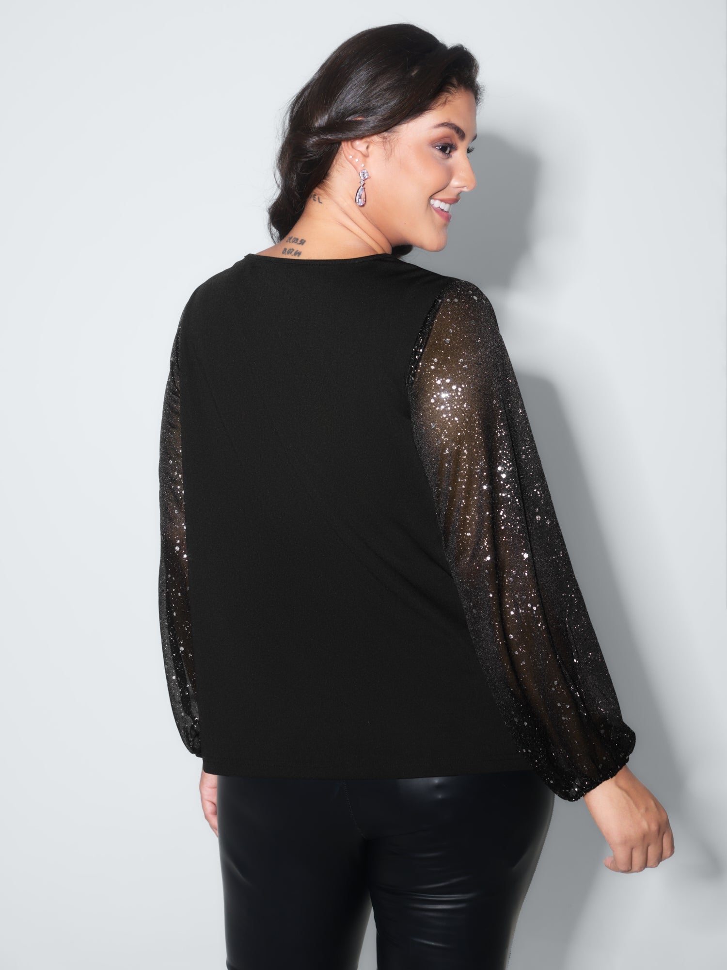 Shimmery Sleeve Knotted Hem Blouse