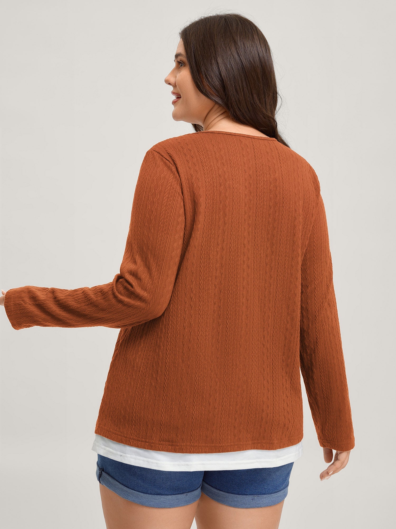 Textured Spliced Round Neck Solid T-Shirt