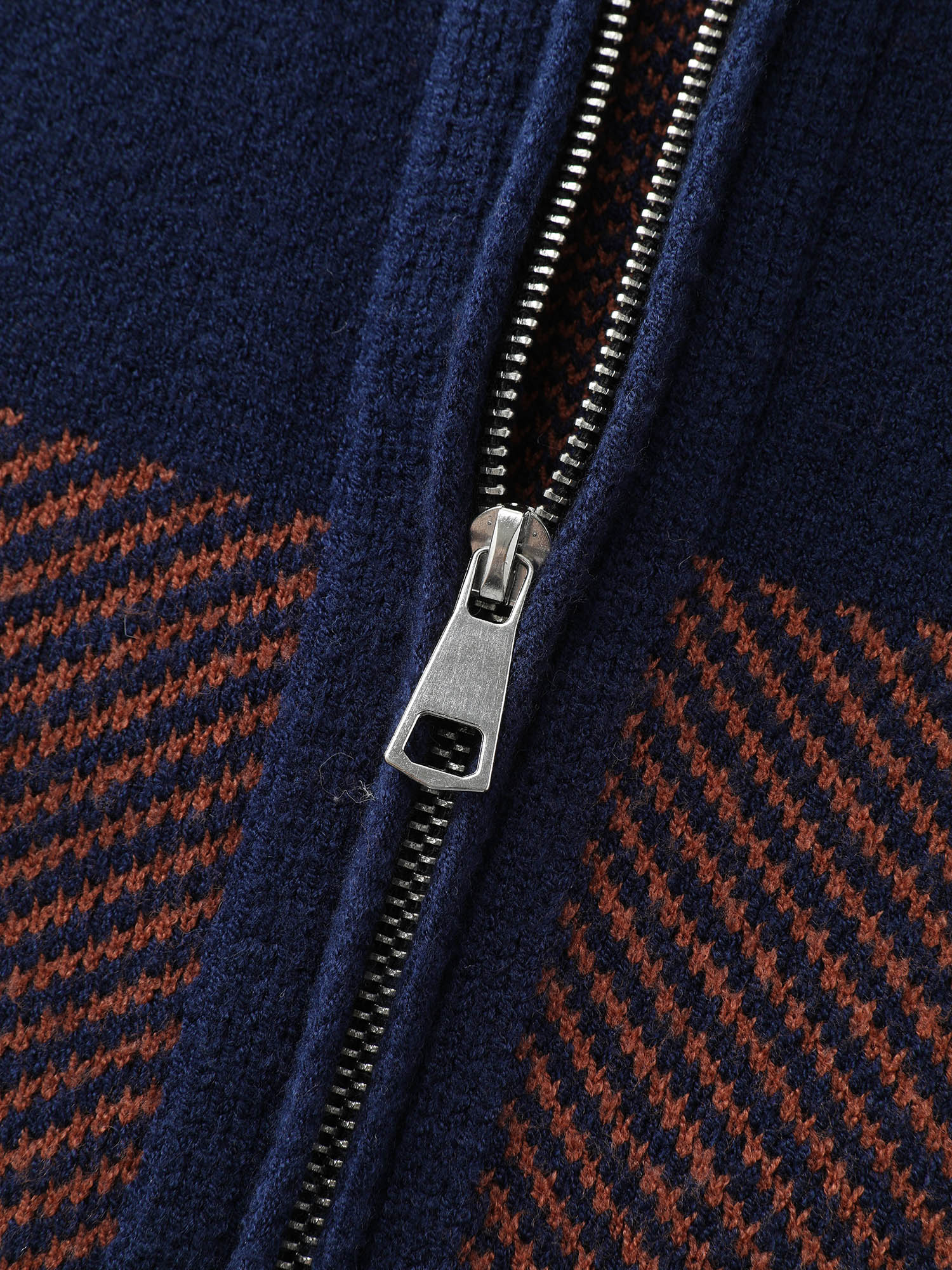 Supersoft Checkered Pattern Zip Knit Cardigan