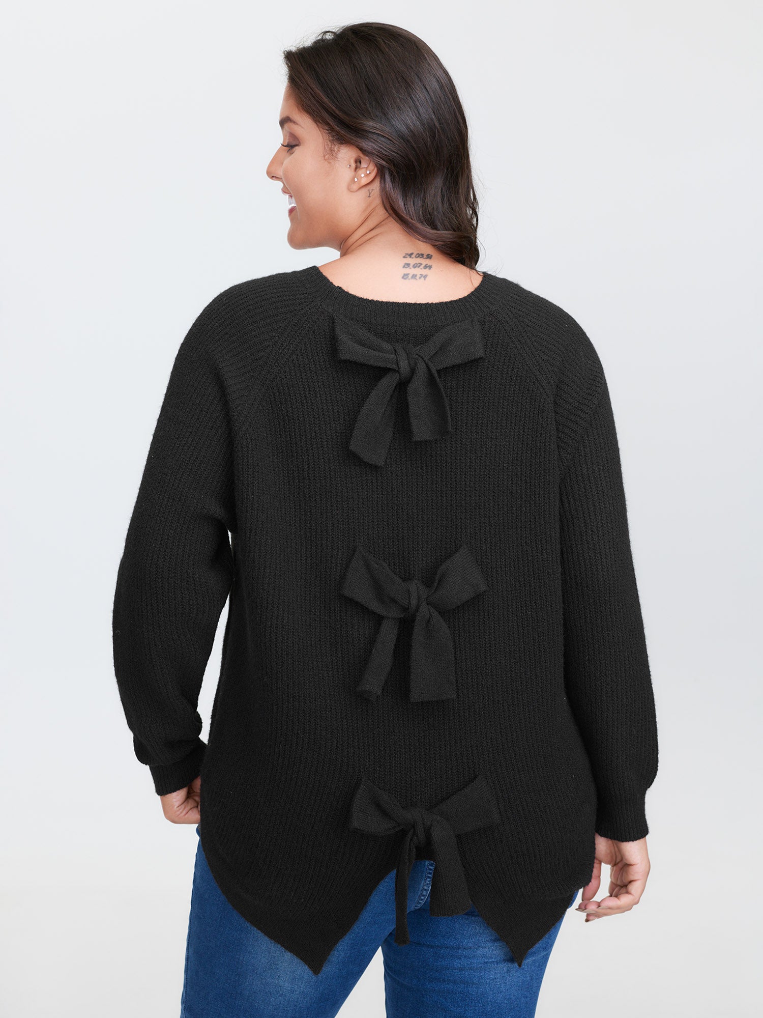 Back Bow Split Back Pullover