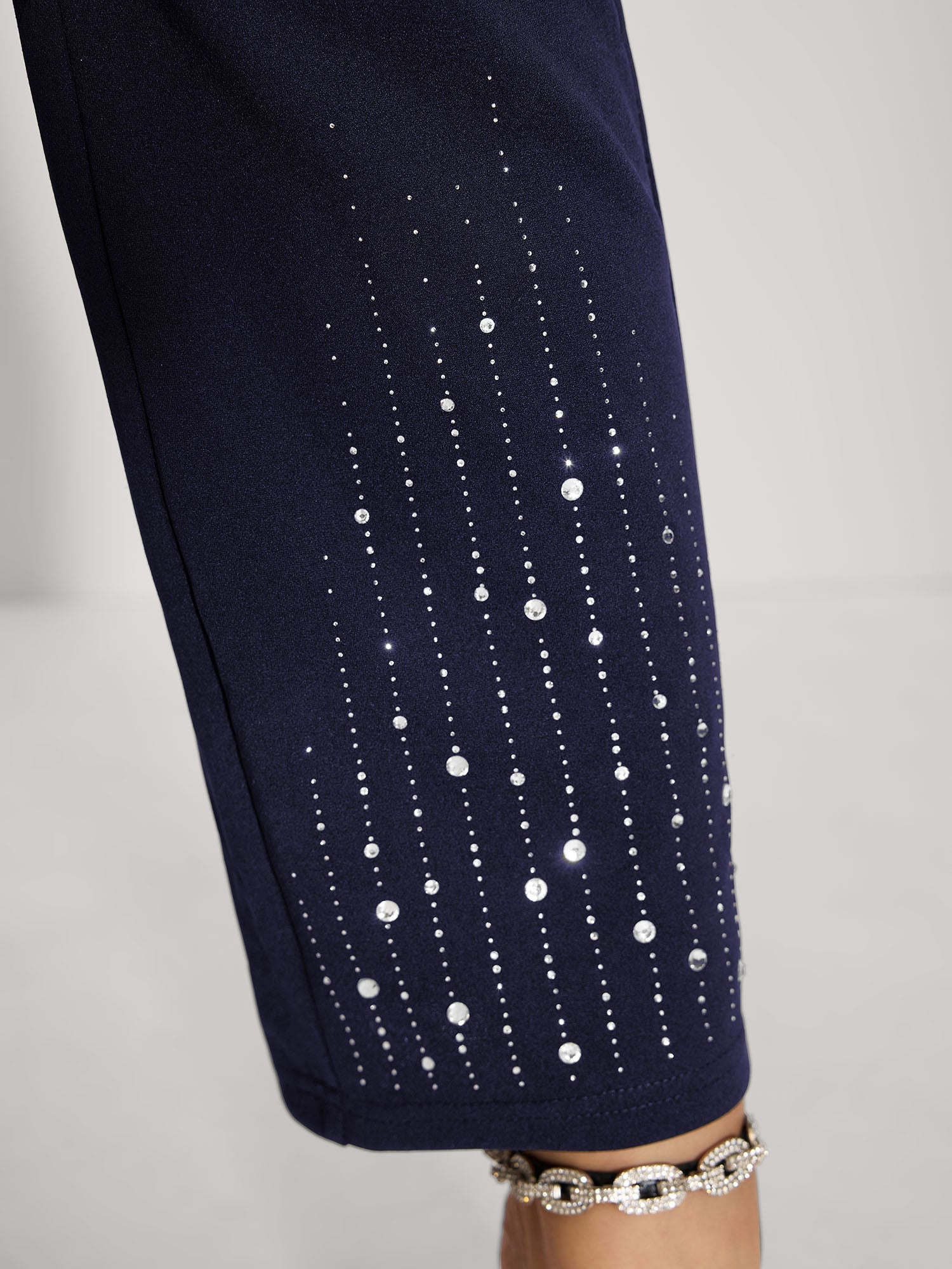 Stretchy Diamond Detail Hem Pants