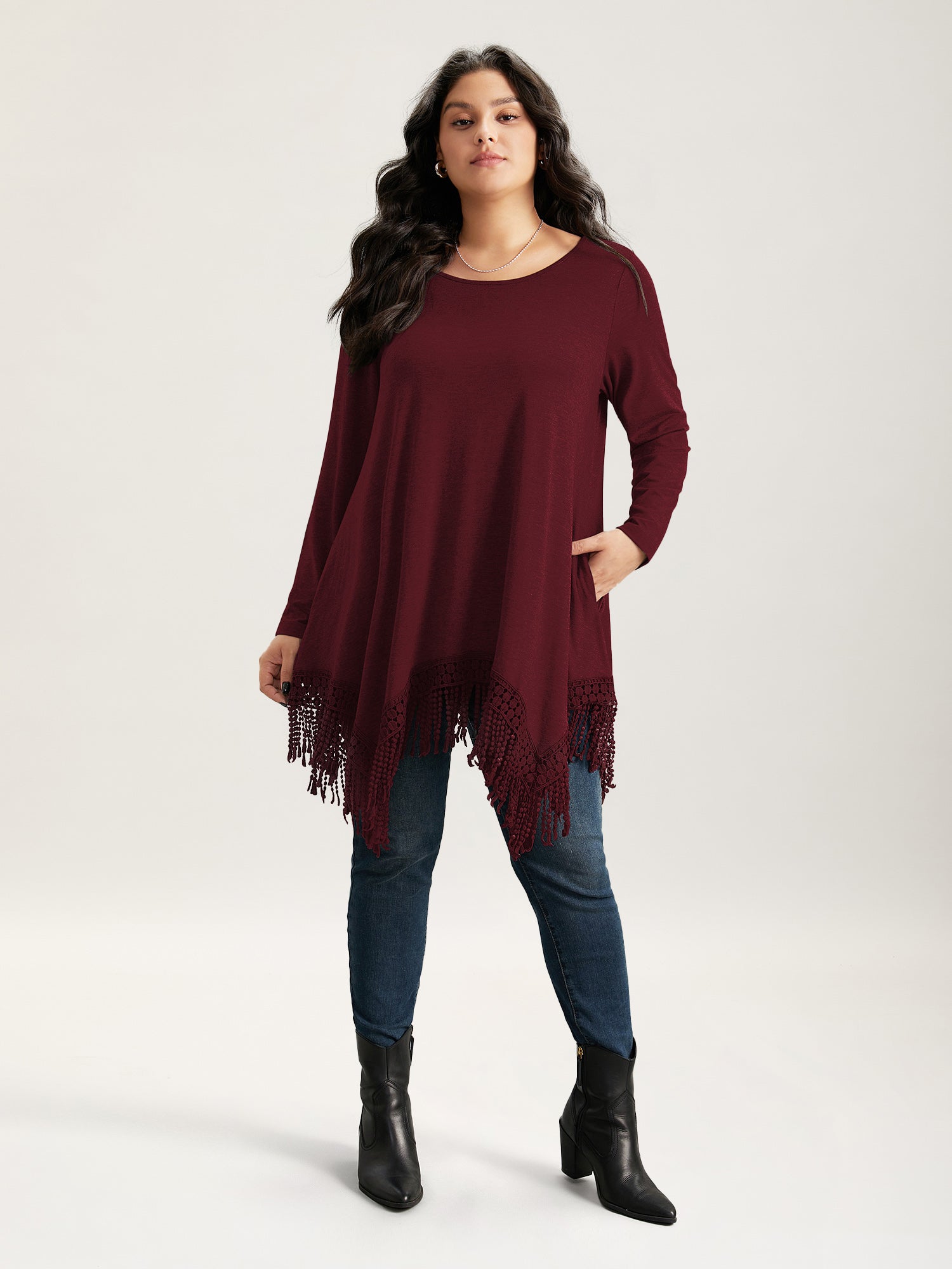 Solid Tassels Trim Pocket Asymmetrical Hem T-shirt