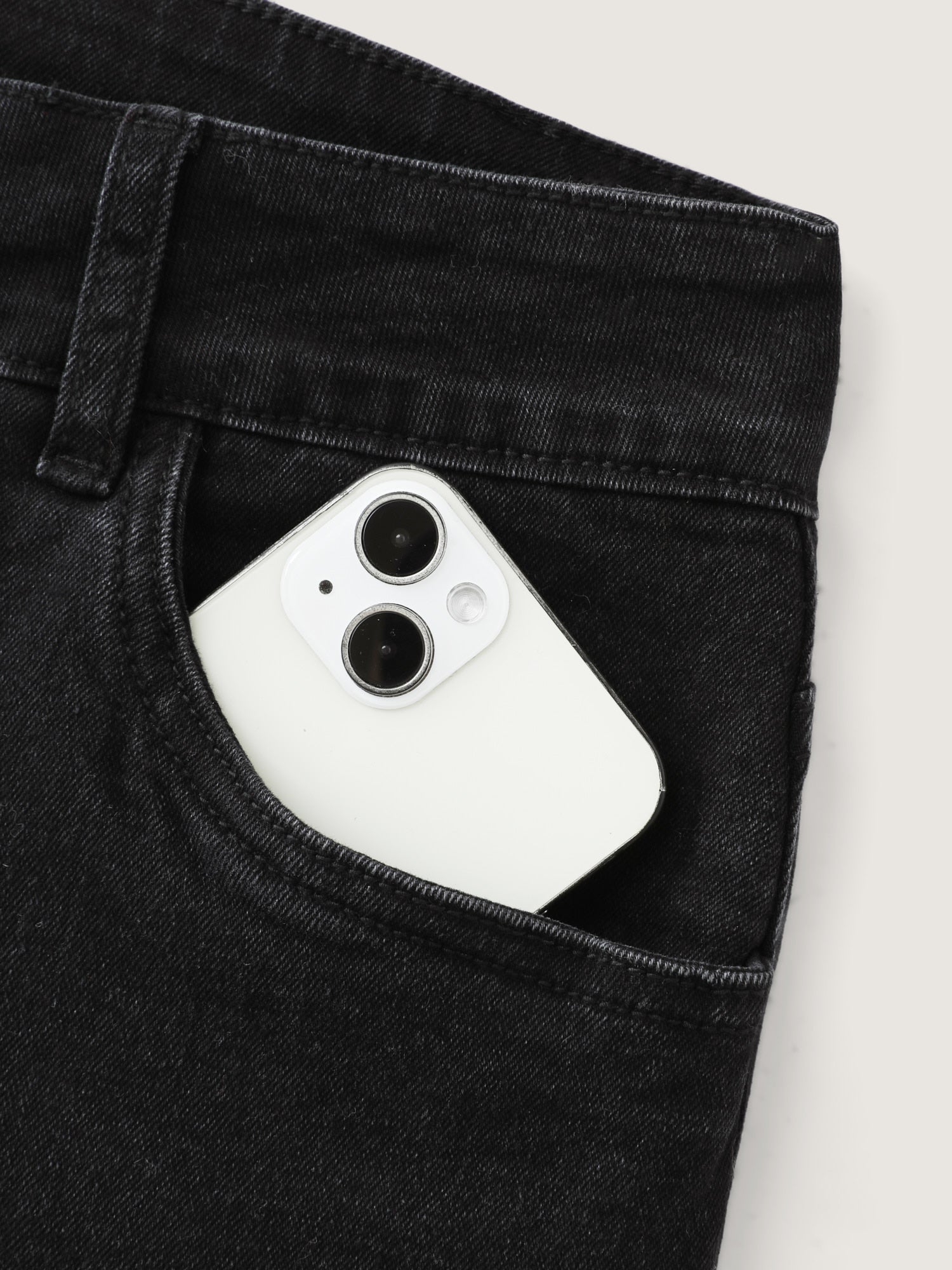 Stretchy Mid-Rise Straight-Leg Jeans