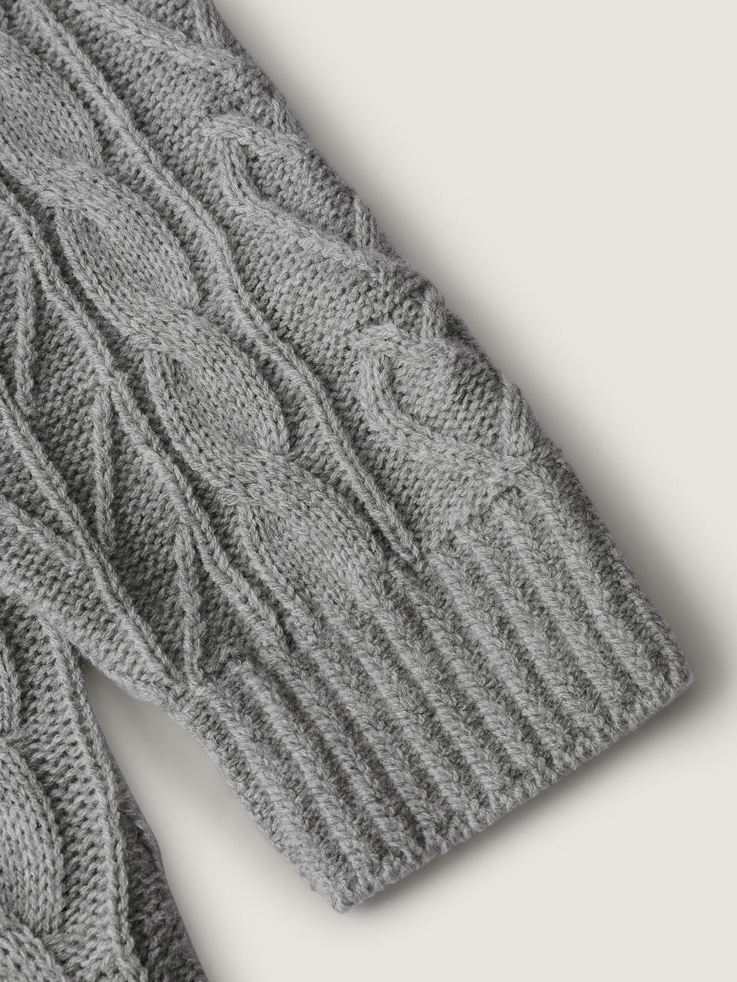 Color Block Cat Pattern Arc Hem Pullover