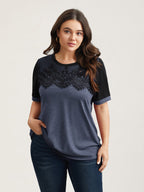 Stretchy Scalloped Lace Color Contrast T-Shirt