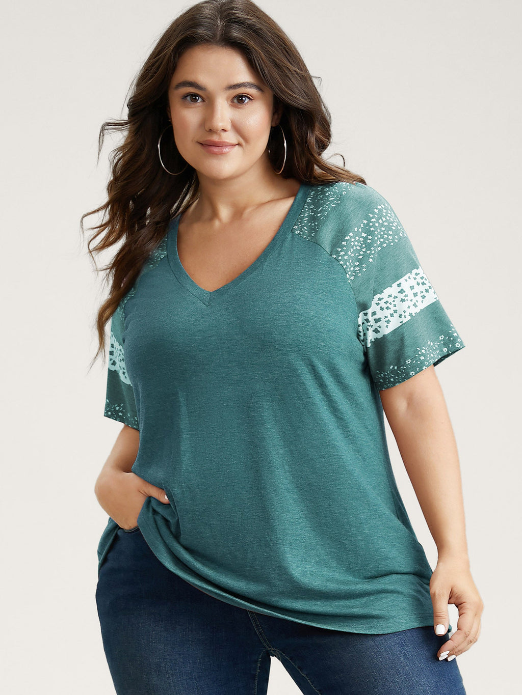 Ditsy Floral Colorblock Contrast Raglan Sleeve T-shirt