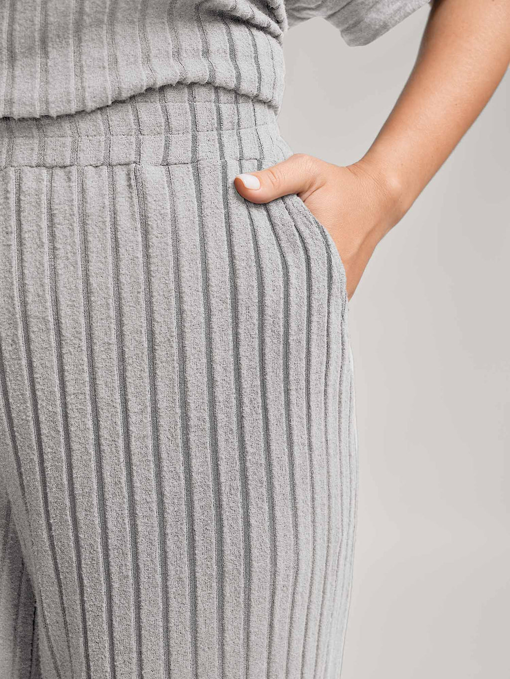 Stretchy Pit Strip Solid Loungewear Set