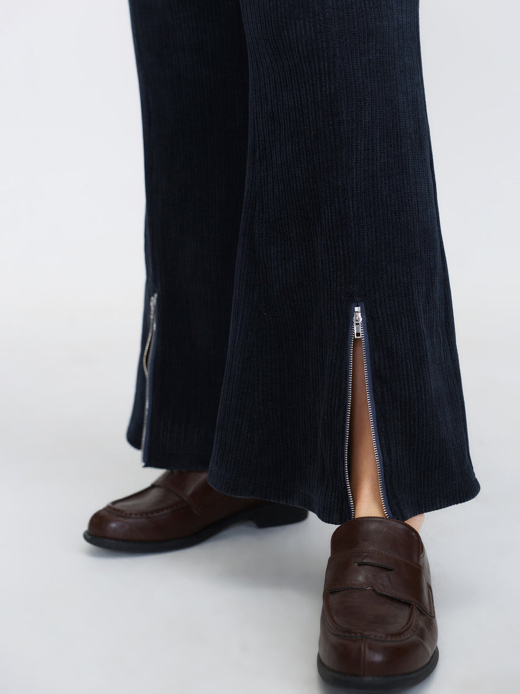 Stretchy Textured Slit Hem Zipper Detail Pants