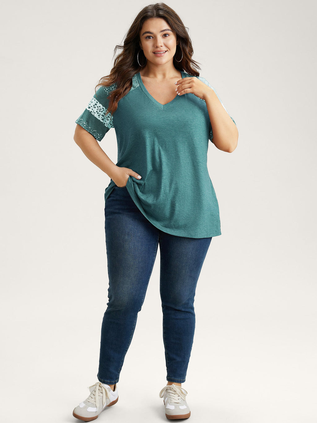 Ditsy Floral Colorblock Contrast Raglan Sleeve T-shirt