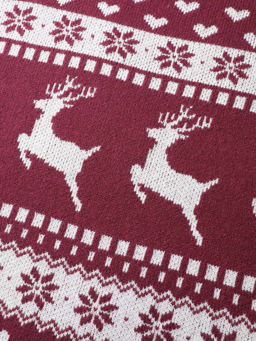 Supersoft Reindeer Holiday Print Round Neck Pullover