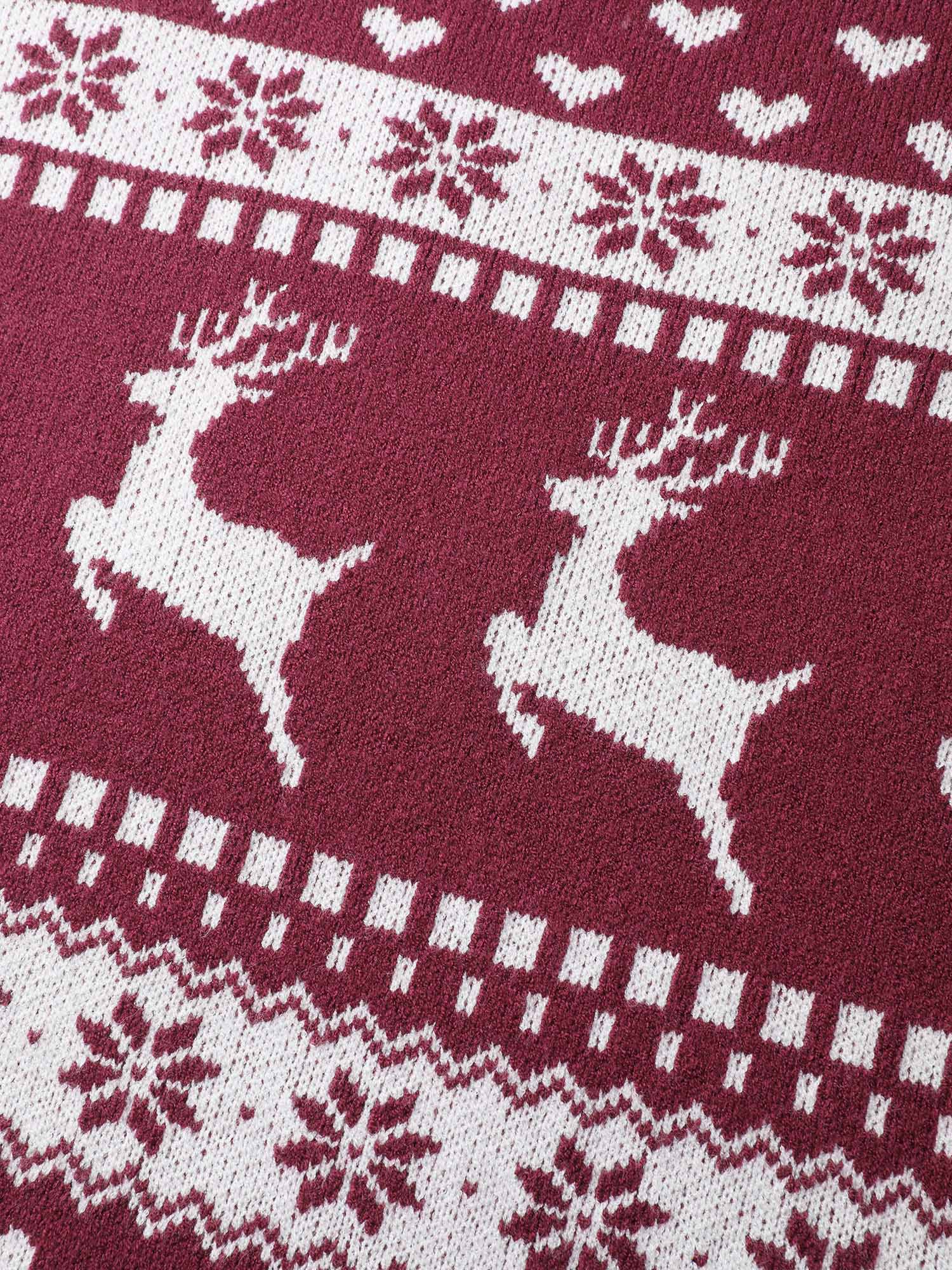 Supersoft Reindeer Holiday Print Round Neck Pullover