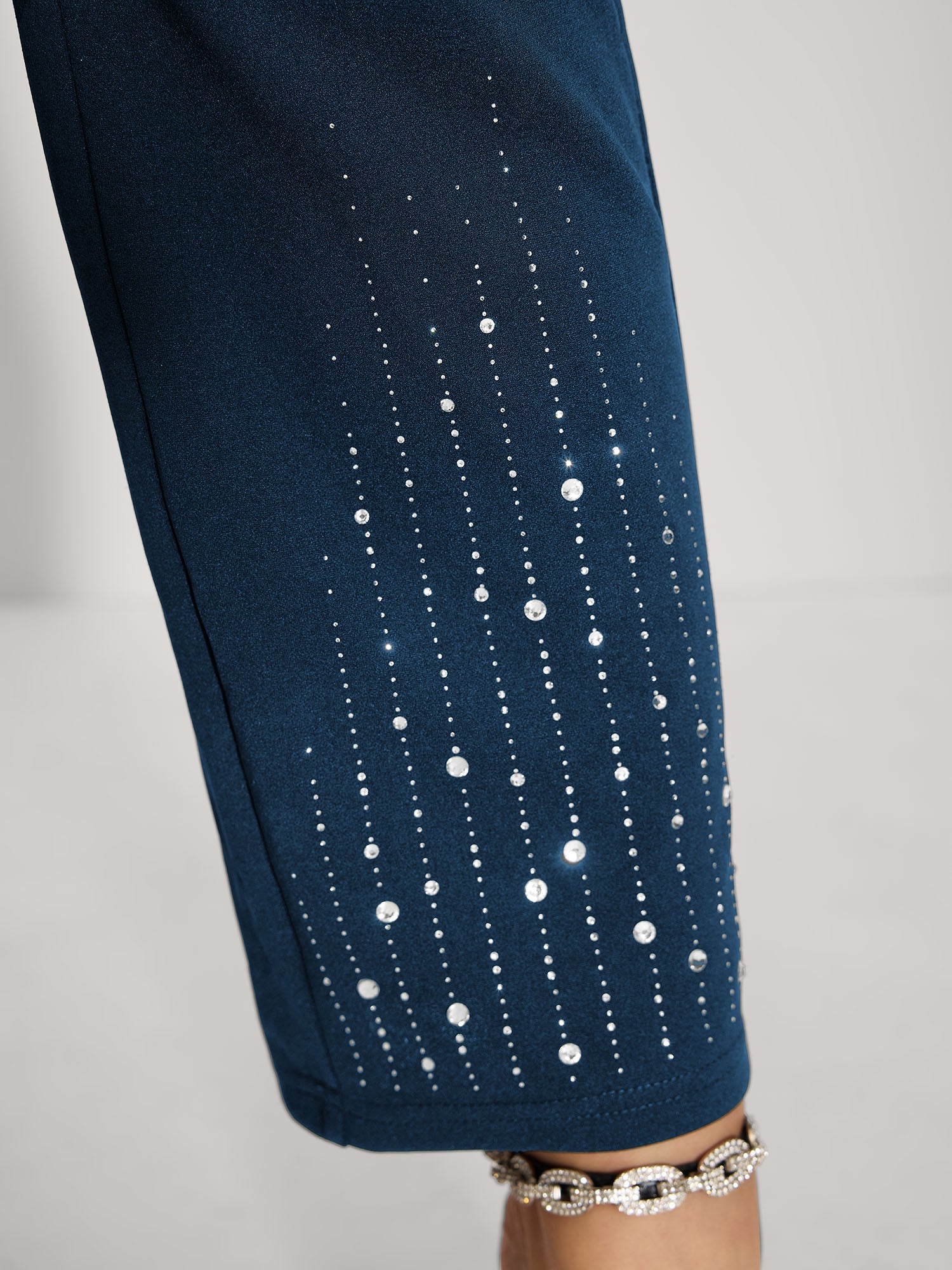 Stretchy Diamond Detail Hem Pants