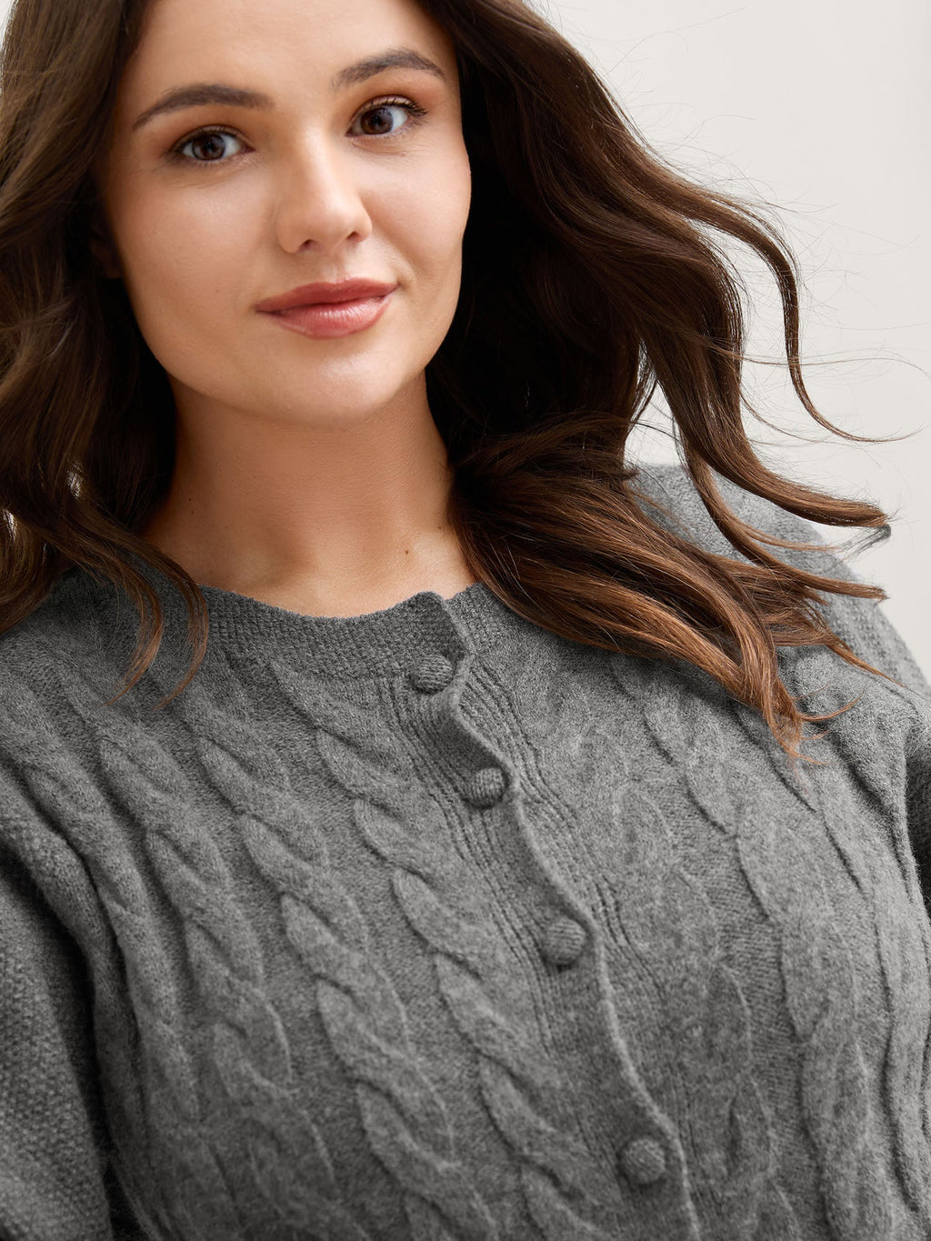 Cable Knit Round Neck Button Knit Cardigan