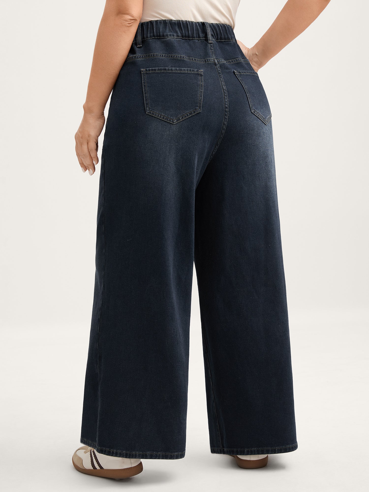 Stretchy Waist Retro Wash Wide-Leg Jeans