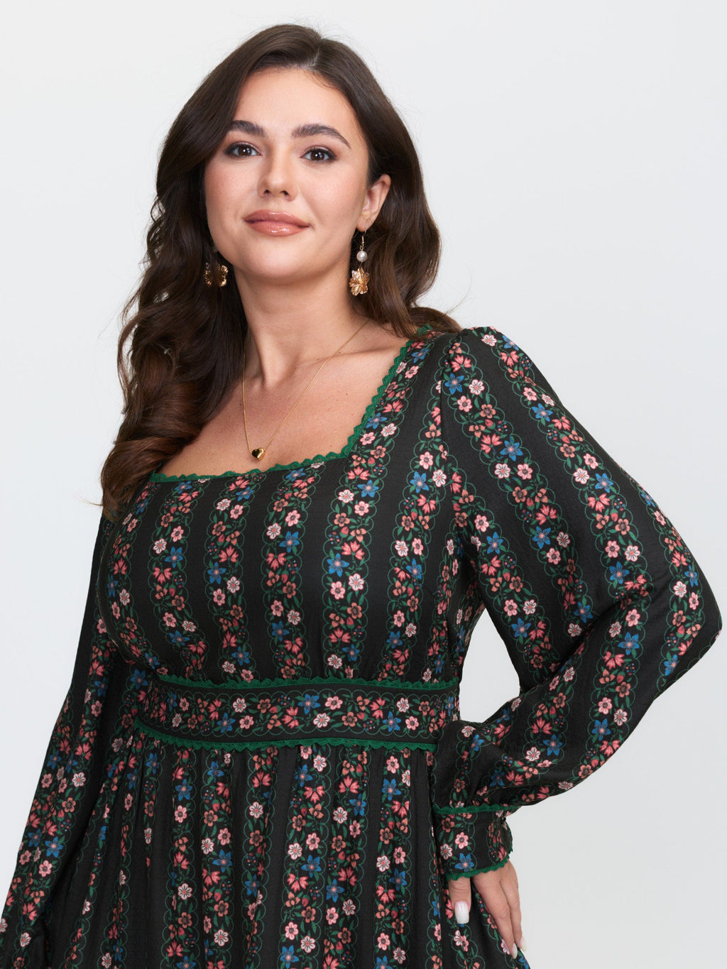 Retro Floral Stripe Tiered Maxi Dress