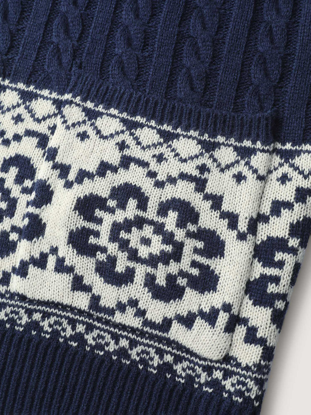 Cable Knit Floral Jacquard Pockets Knit Cardigan