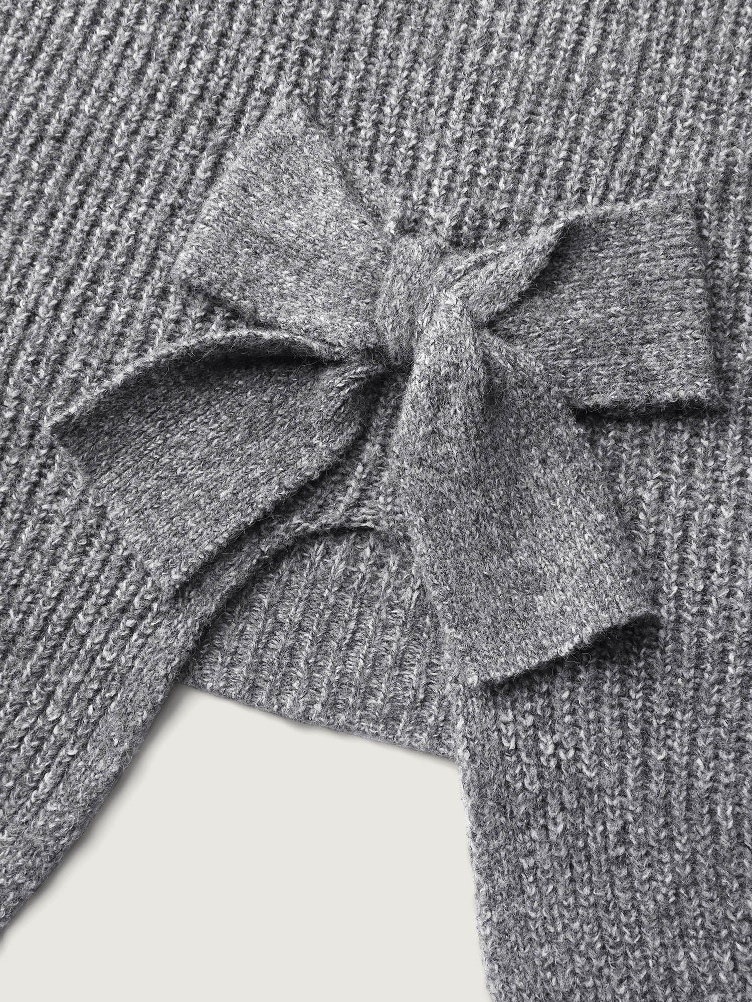Back Bow Split Back Pullover