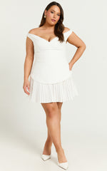 Off Shoulder Pleated Dress in Off White
