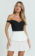 Off Shoulder Pleated Dress in Black/White